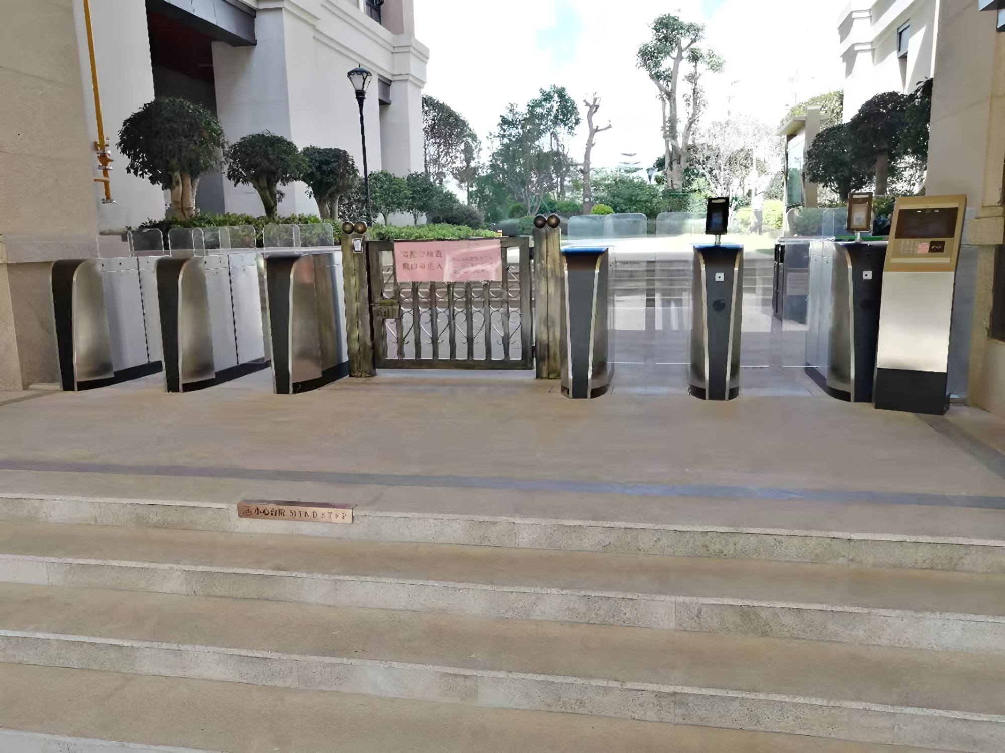 316SS Automatic Sliding Turnstile Flap Barrier Gate Entrance Bidirectional