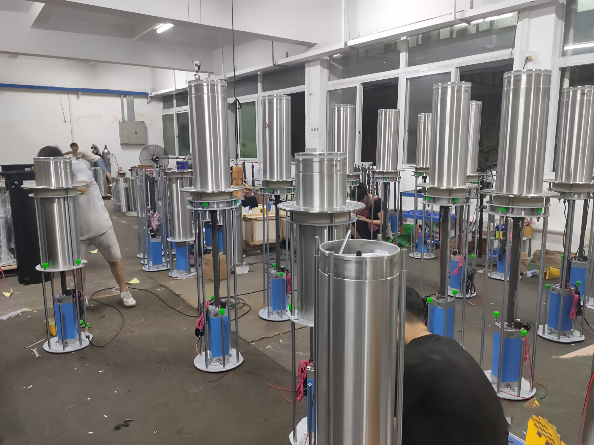 316 Stainless Steel Automatic Retractable Parking Bollards With Reflective Stripe